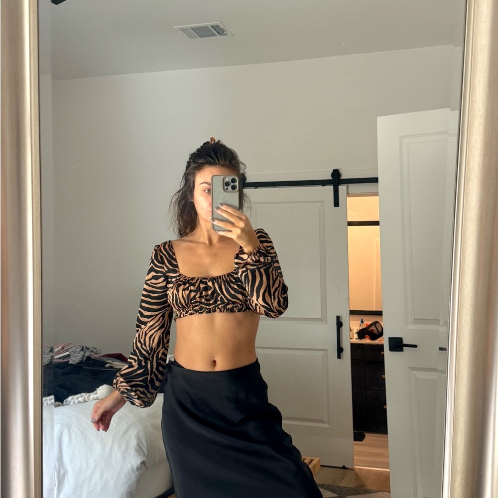 Superdown Zebra Print Crop Top in Black and Tan